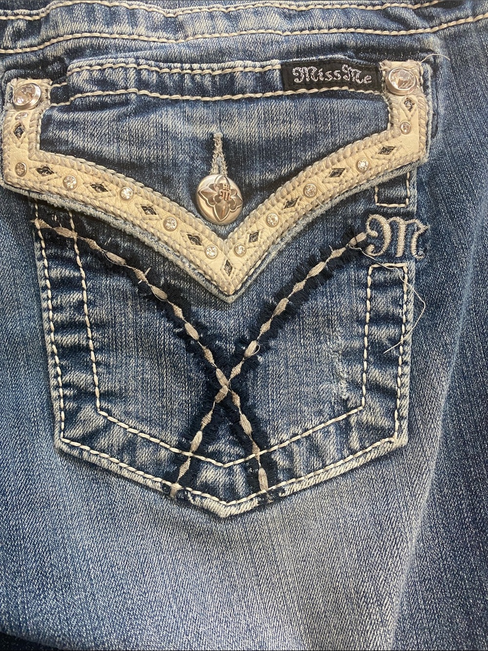 Miss Me Blue Denim Shorts with Ivory Embroidery - Picture 9 of 11